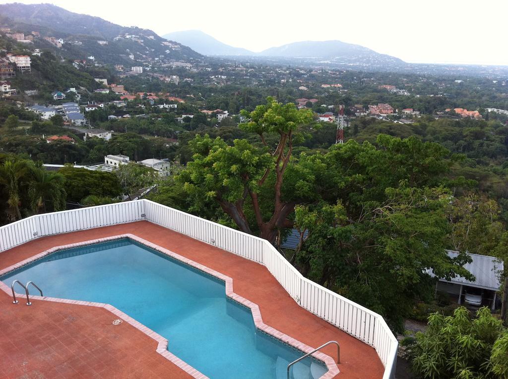 Hill Top Kingston Jamaica 外观 照片